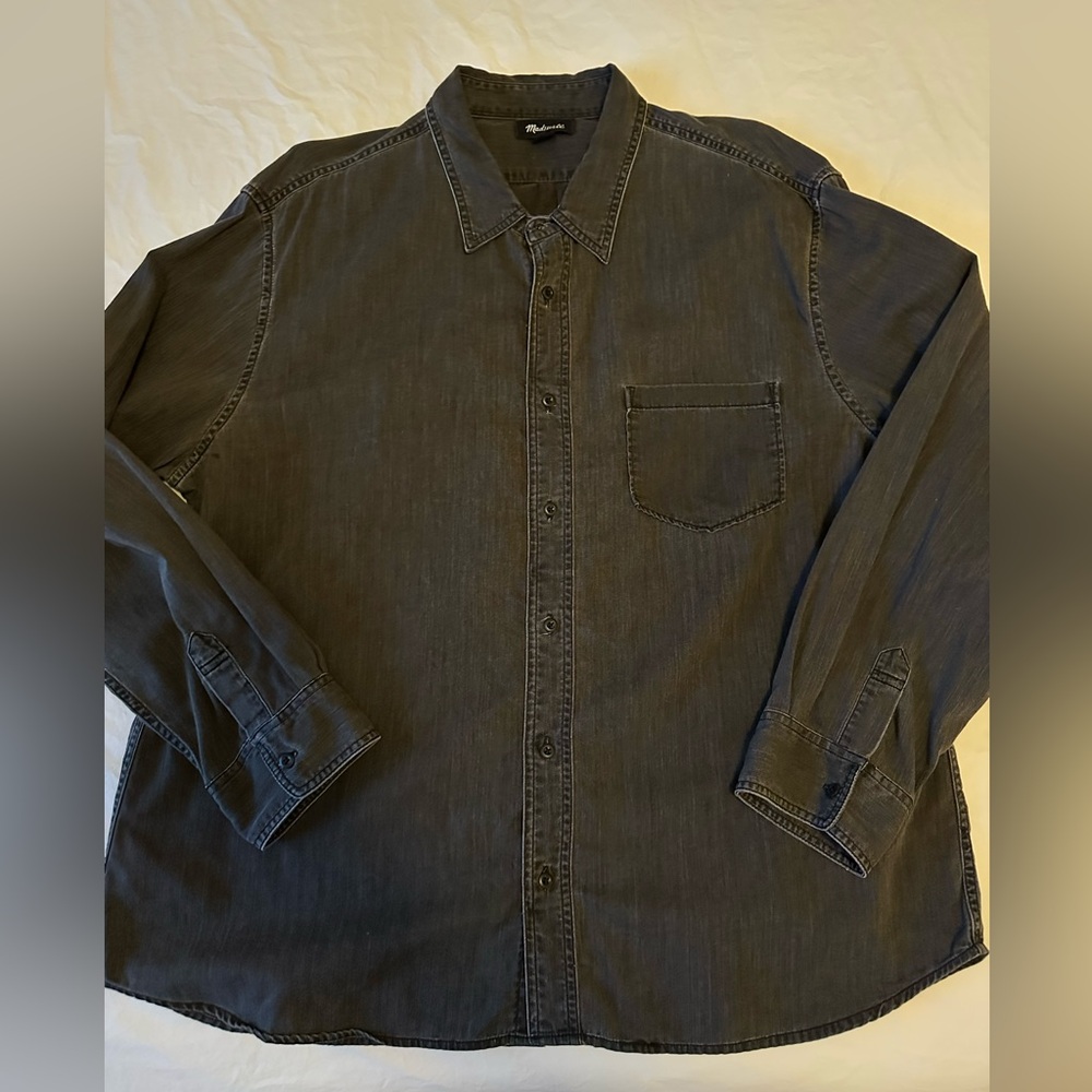 Madewell Men’s Denim Button Down